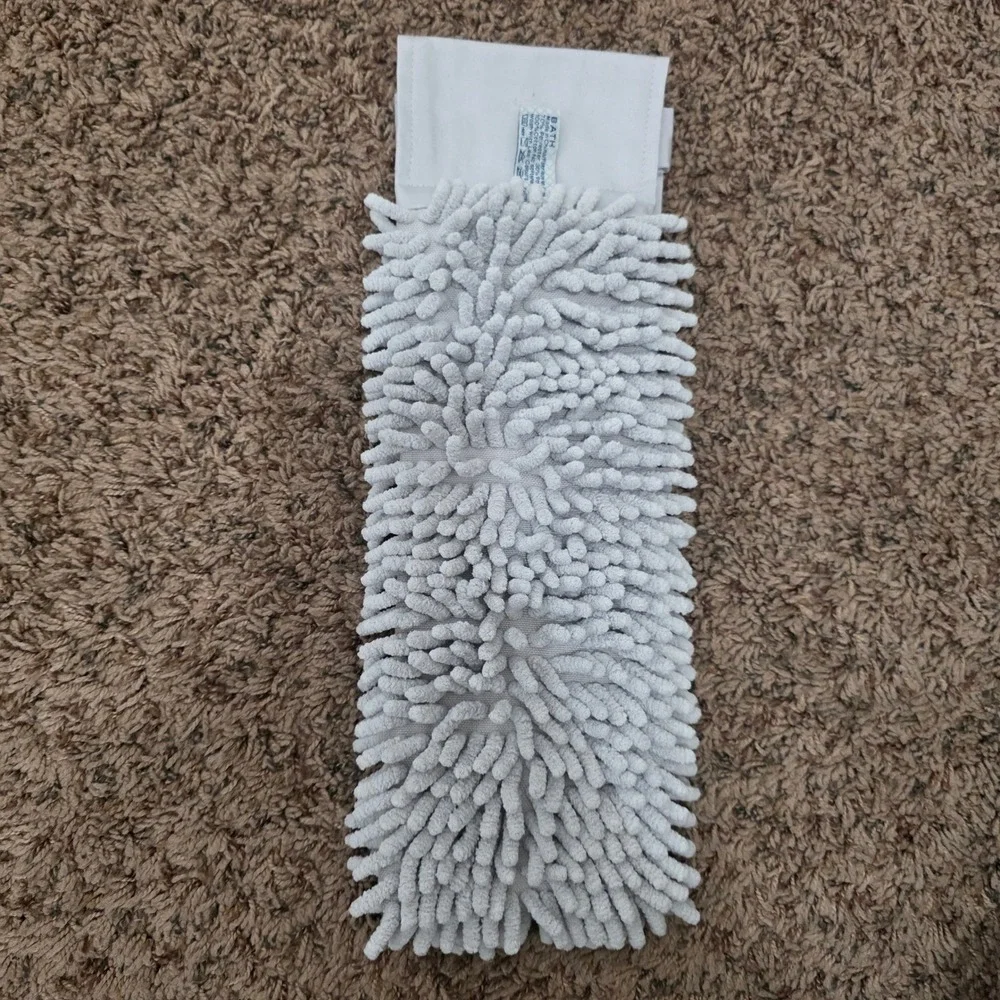 Norwex Snowflake Chenille Hand Towel Hanging Holiday Gray Silver Gold BacLock